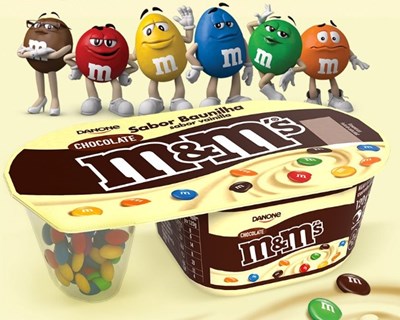 Danone e M&M’s apresentam novidade em formato de iogurte