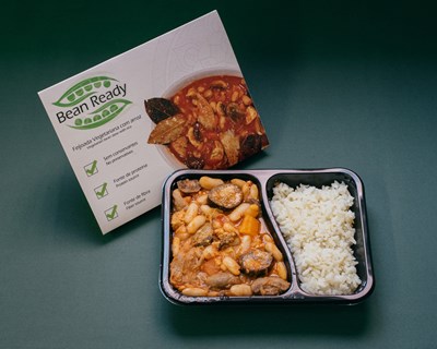 Feijoada vegetariana portuguesa pronta-a-comer compete pelo pódio europeu da inovação alimentar