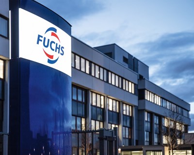 FUCHS adquire negócio de lubrificantes da WELPONER