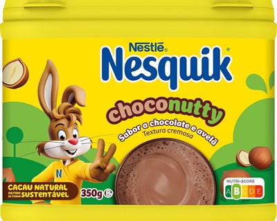 NESQUIK lançou dois novos sabores: morango e chocolate com avelãs