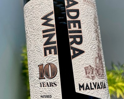 Omdesign® assina o primeiro Malvasia 10 Anos da Madeira Vintners