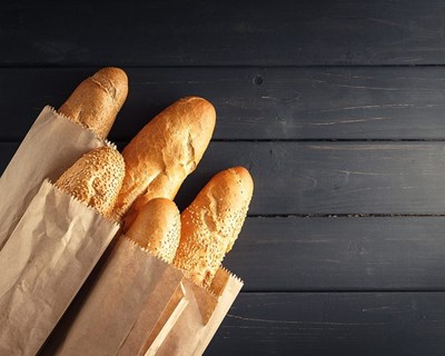 Pão, fruta e legumes vão deixar de ser embalados em plástico