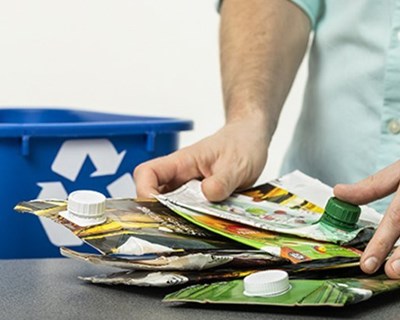 Tetra Pak apresenta solução que reduz o uso de água e as emissões de carbono no setor do leite